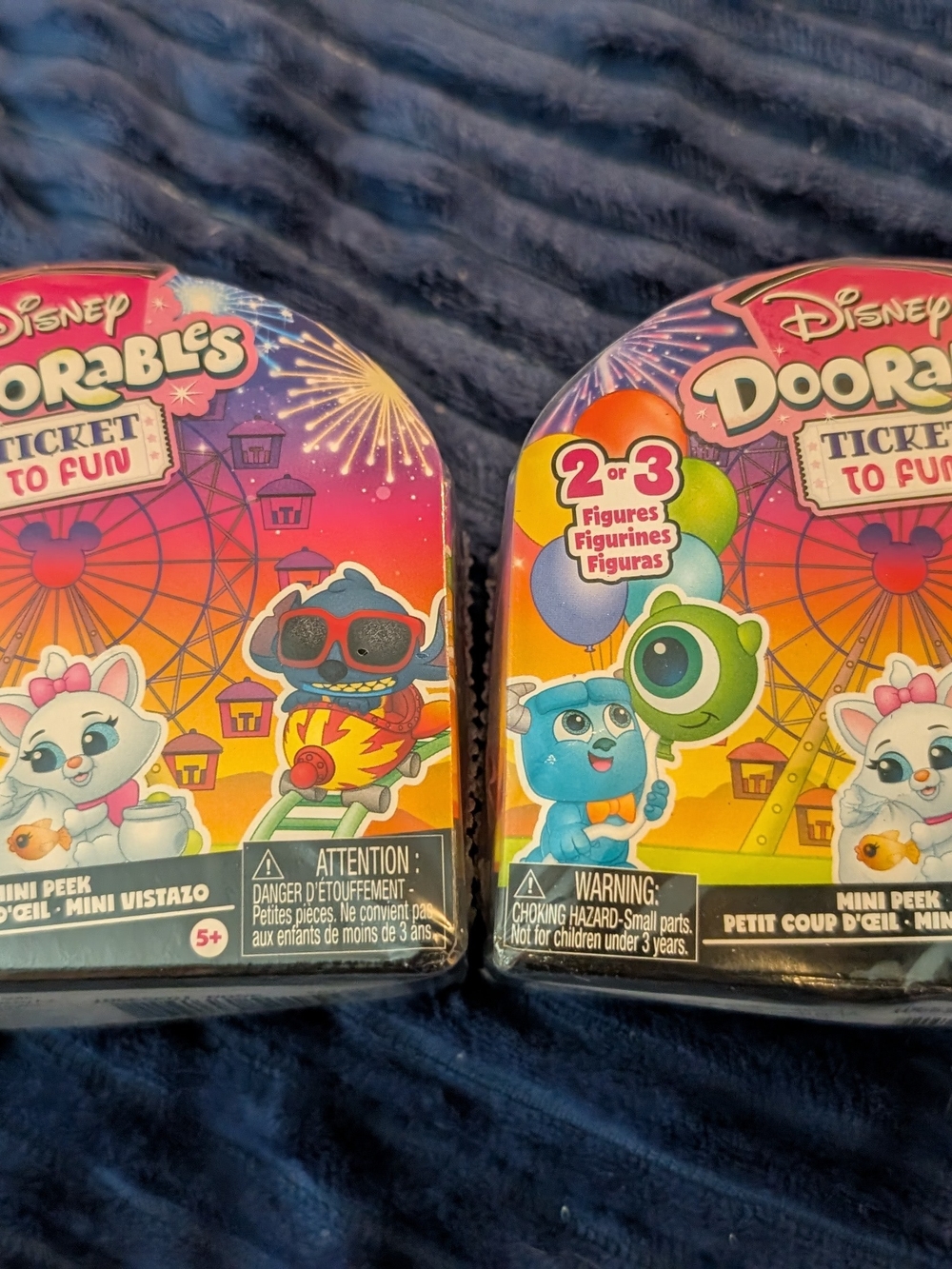 2 Disney Doorables Ticket to Fun Surprise Pack
